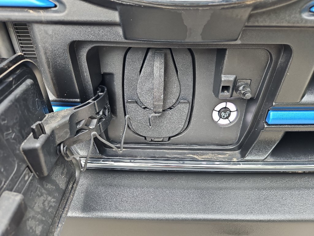 Used 2024 Ford E-Transit Low Roof RWD image 5