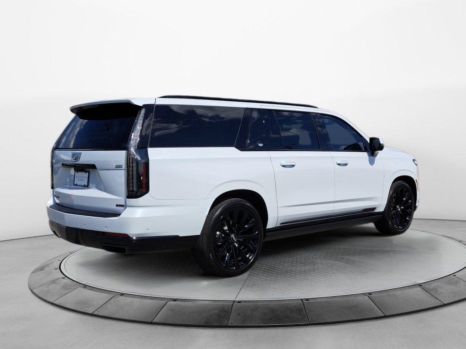 Certified 2026 Cadillac Escalade ESV Platinum Sport w/ LPO, ONYX Package image 7