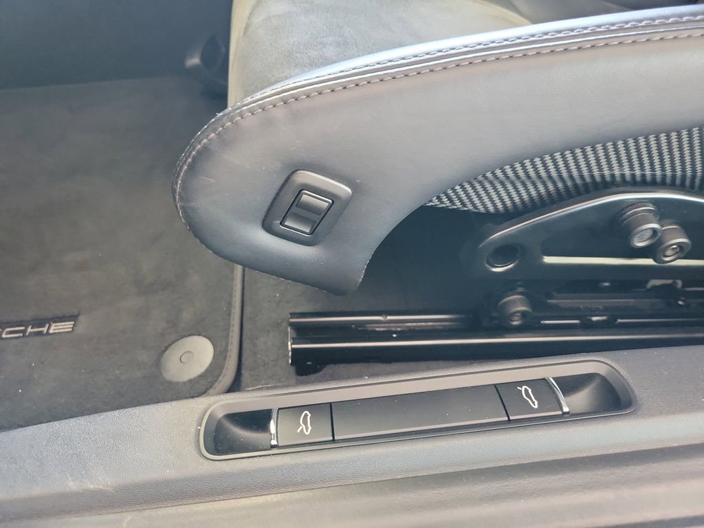 Certified 2025 Porsche 718 Cayman GTS image 15