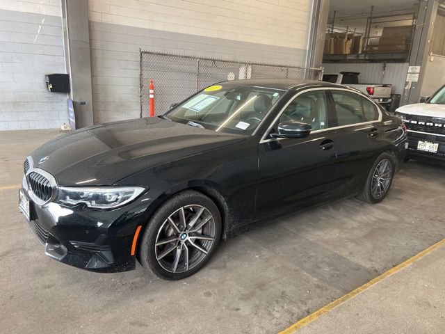 Used 2022 BMW 330i Sedan w/ Driving Assistance Package RWD image 2