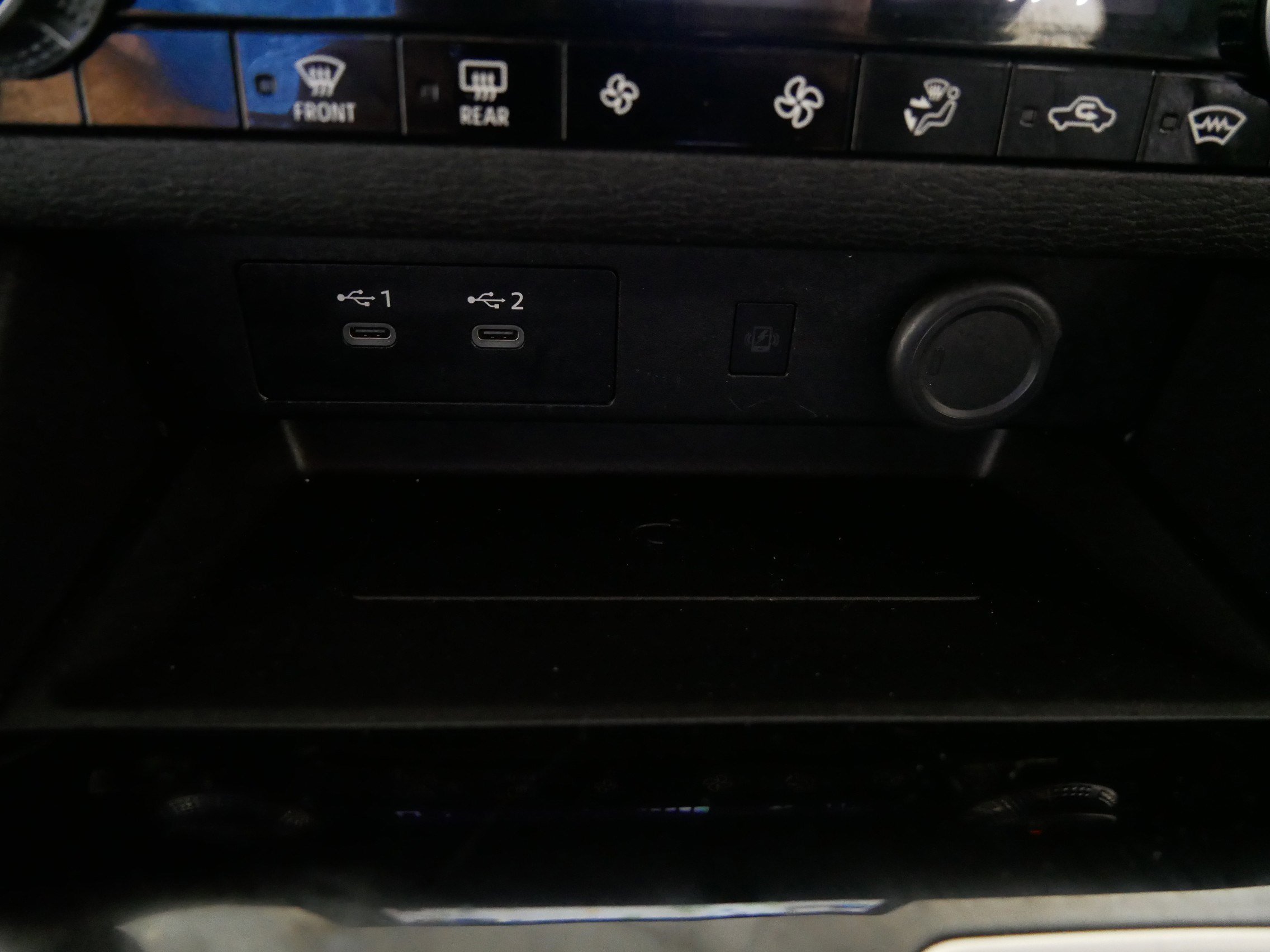 Used 2025 Mitsubishi Outlander SE image 29