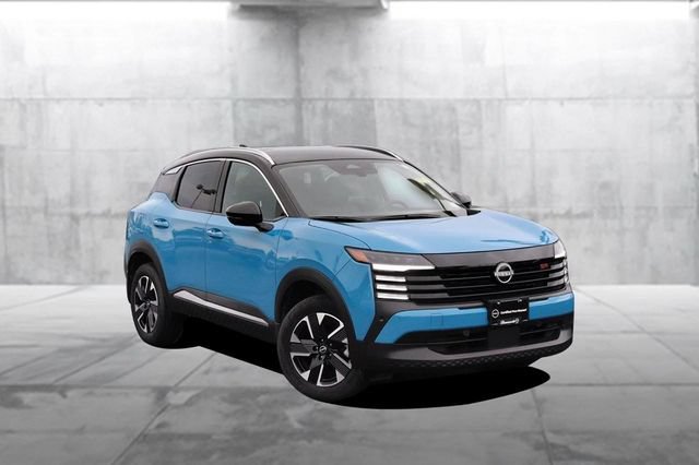 Certified 2025 Nissan Kicks SR FWD image 2