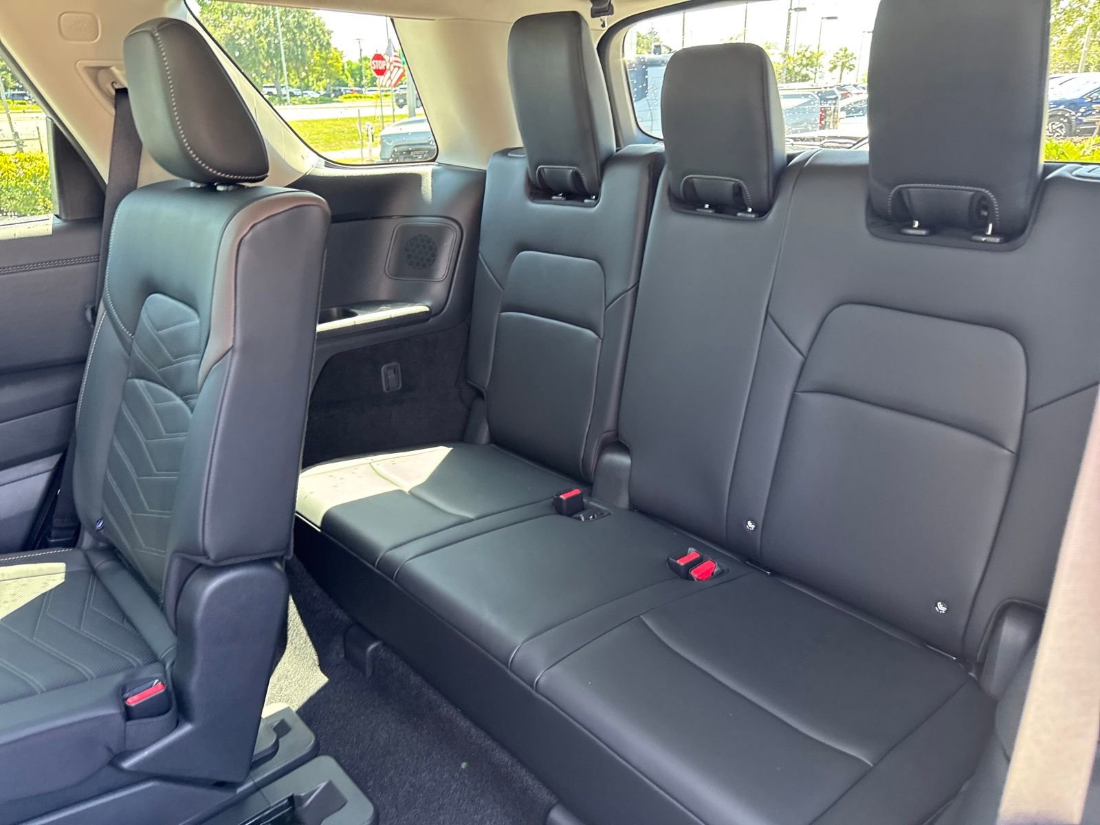 New 2025 Nissan Pathfinder Platinum w/ Cargo Package image 21