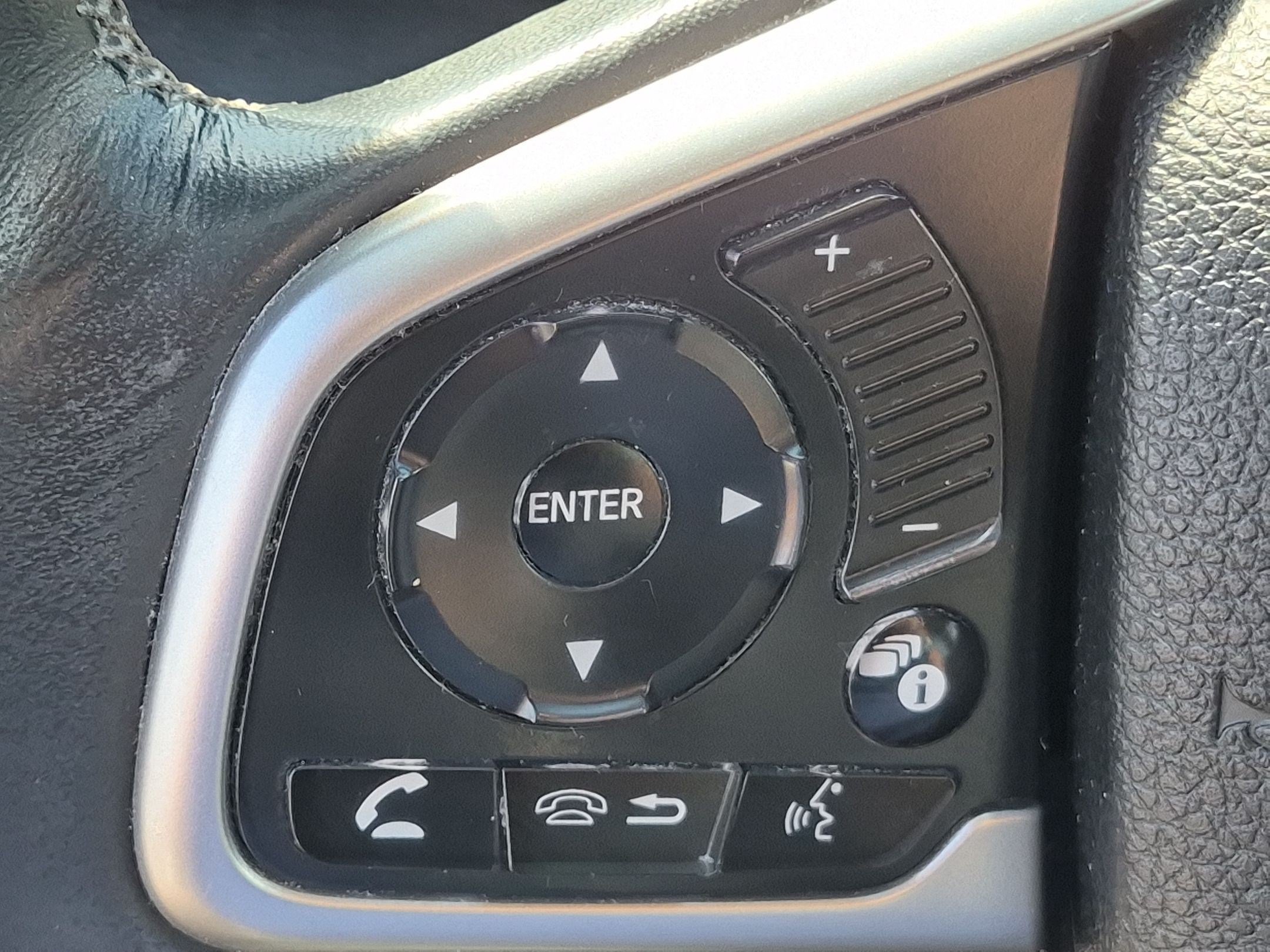Used 2017 Honda Civic EX-L image 16
