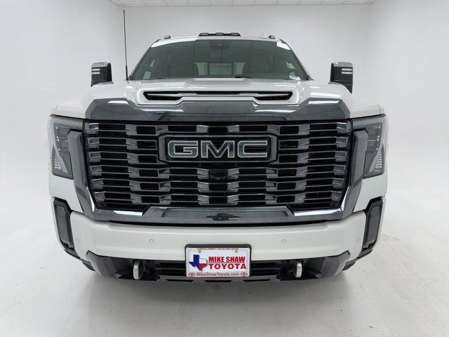 Used 2024 GMC Sierra 2500 Denali Ultimate w/ Max Trailering Package image 3