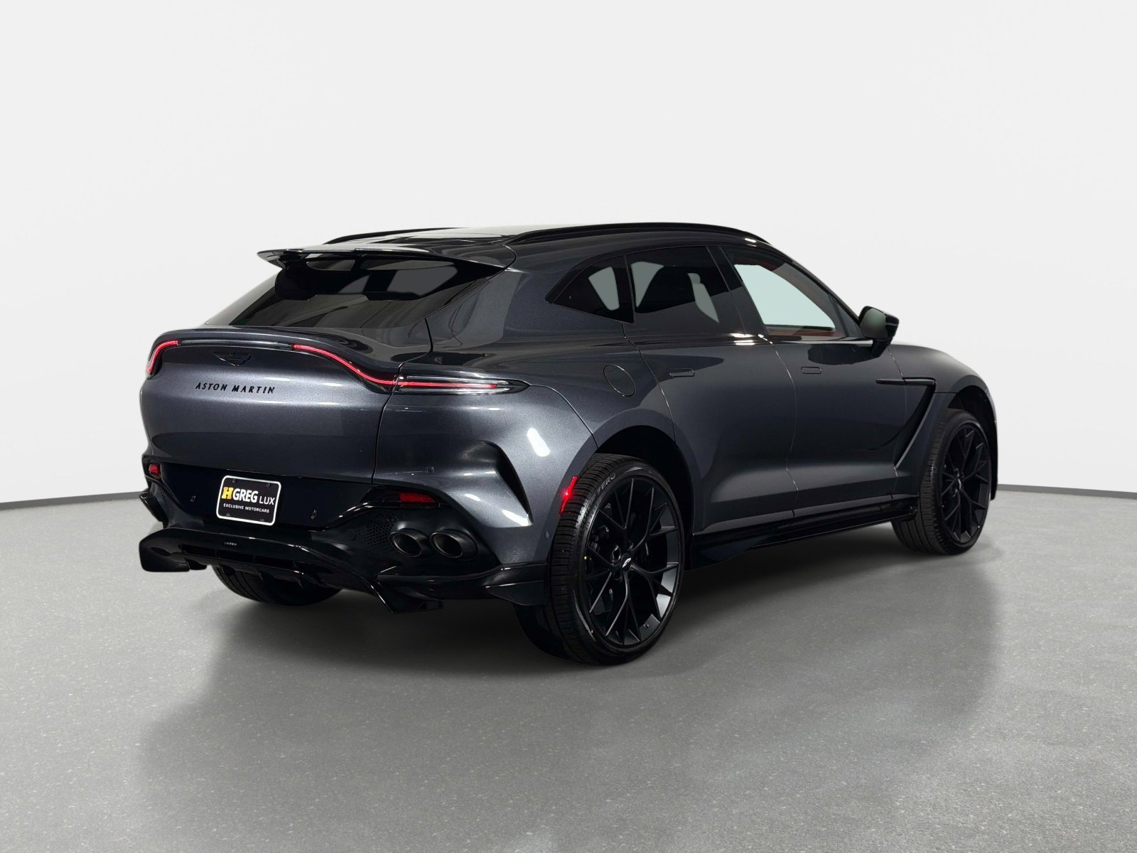 Used 2025 Aston Martin DBX 707 AWD/4WD image 3