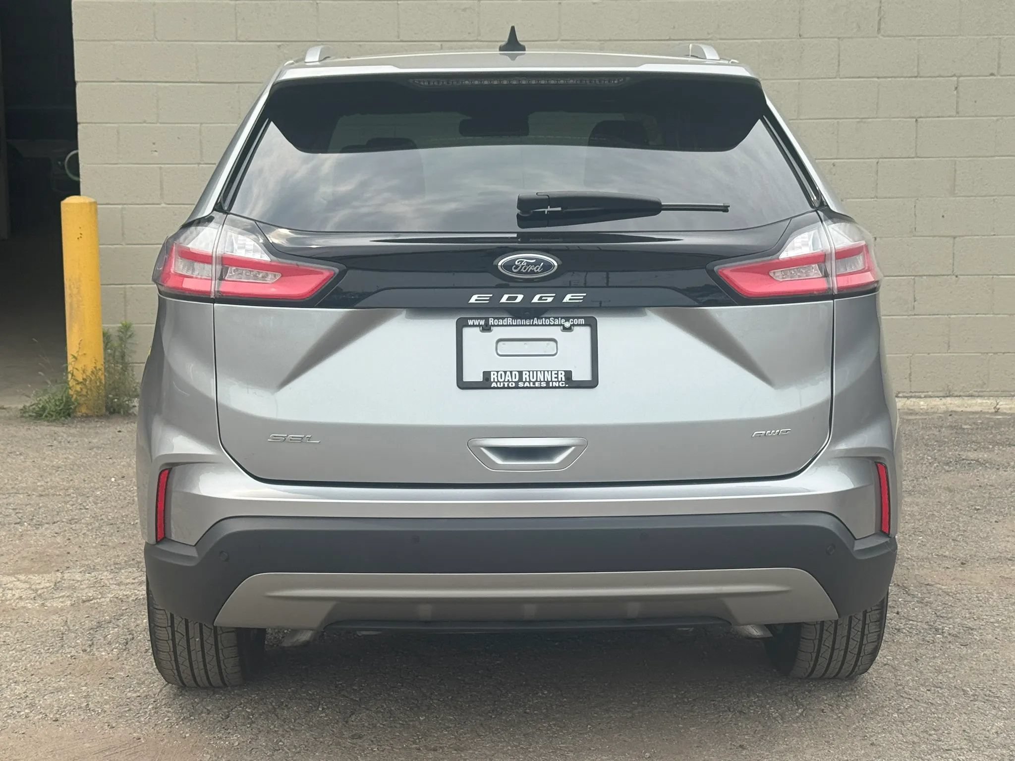 Used 2024 Ford Edge SEL w/ Convenience Package AWD/4WD image 6