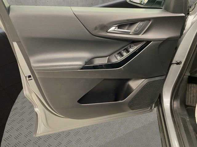 Used 2025 Chevrolet Equinox LT image 24