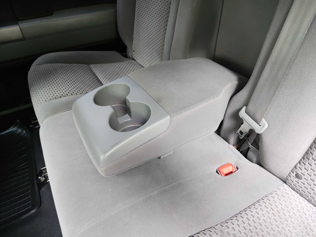 Used 2013 Toyota Tundra 2WD CrewMax w/ Tow Pkg image 31