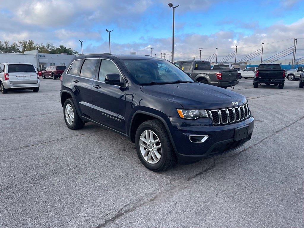 Used 2017 Jeep Grand Cherokee Laredo w/ Quick Order Package 23E AWD/4WD image 7