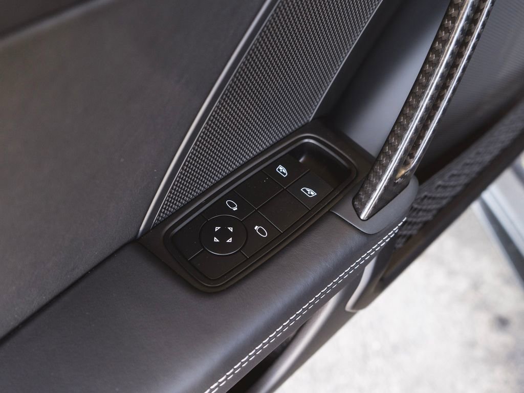 Used 2025 Porsche 911 GT3 image 30