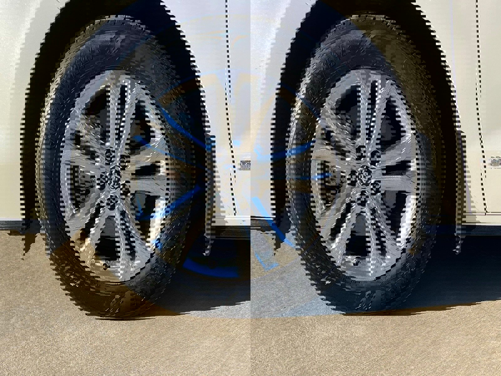 Used 2021 Toyota Sienna Platinum image 8