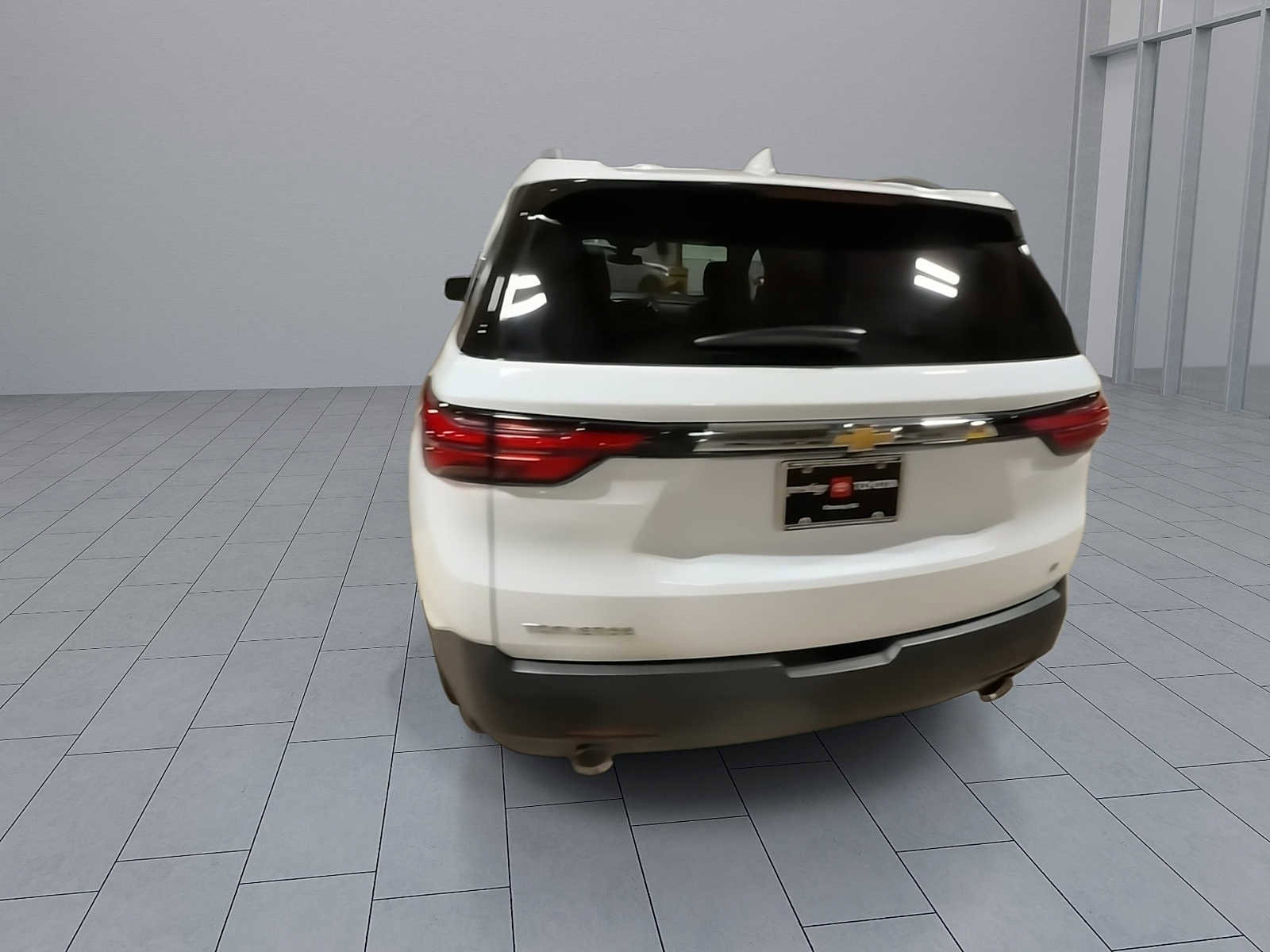 Used 2023 Chevrolet Traverse LT FWD image 7