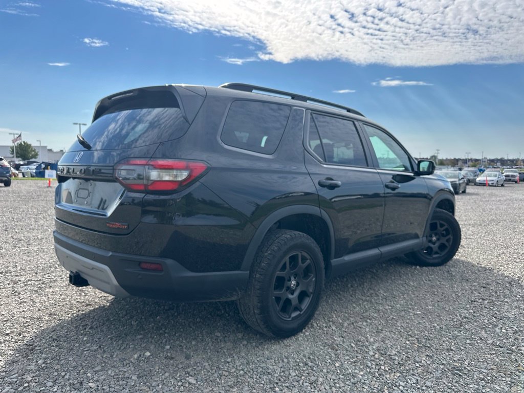 Used 2024 Honda Pilot TrailSport image 13
