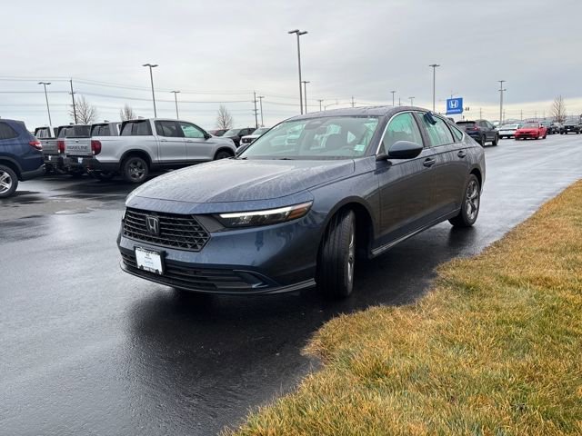 Used 2023 Honda Accord EX image 7