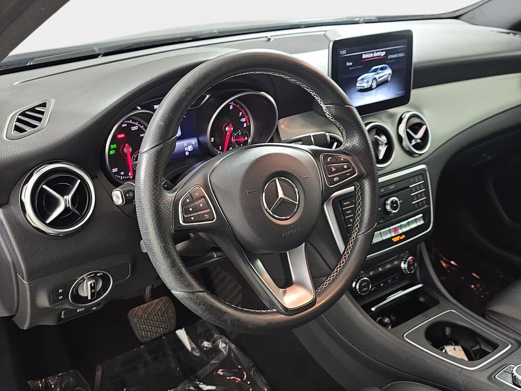 Used 2018 Mercedes-Benz GLA 250 image 19