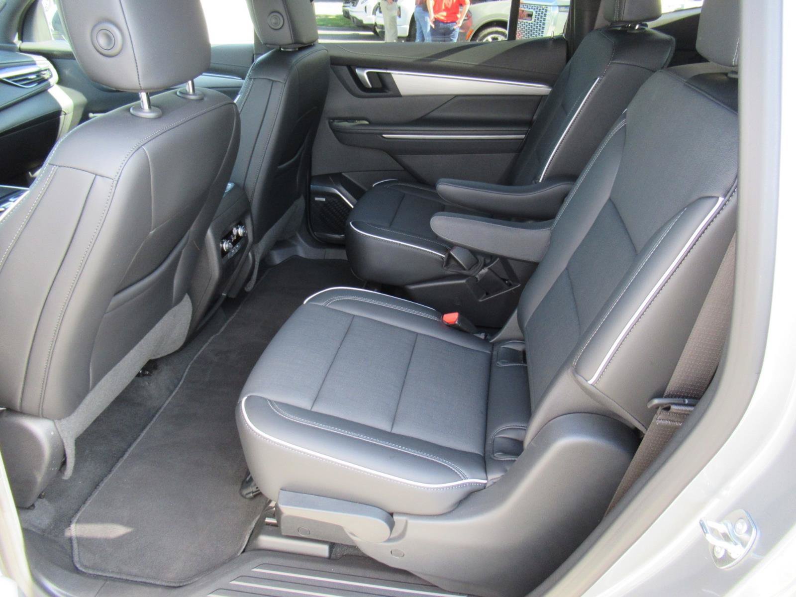 Used 2026 Buick Enclave Preferred FWD image 34