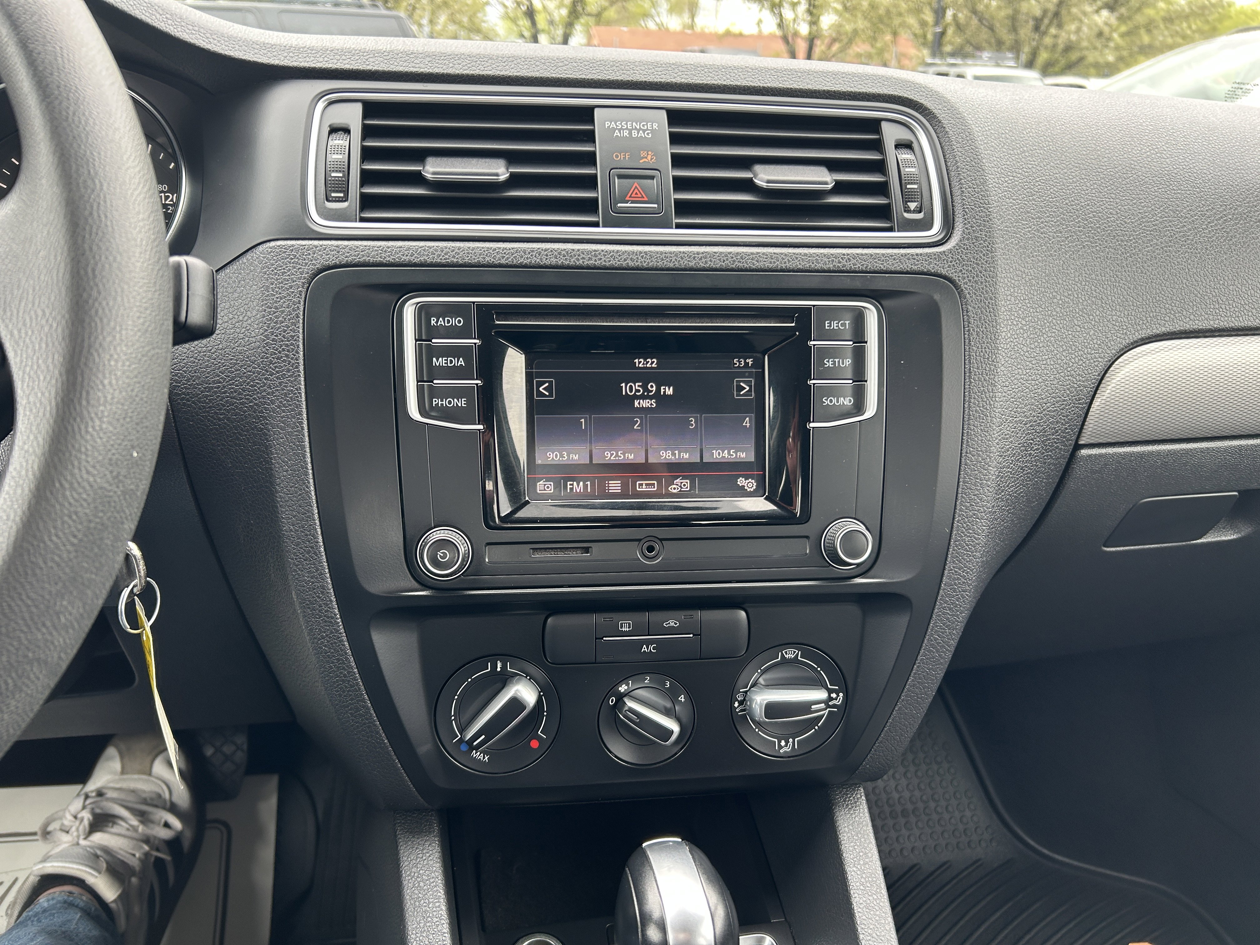 Used 2017 Volkswagen Jetta S image 19