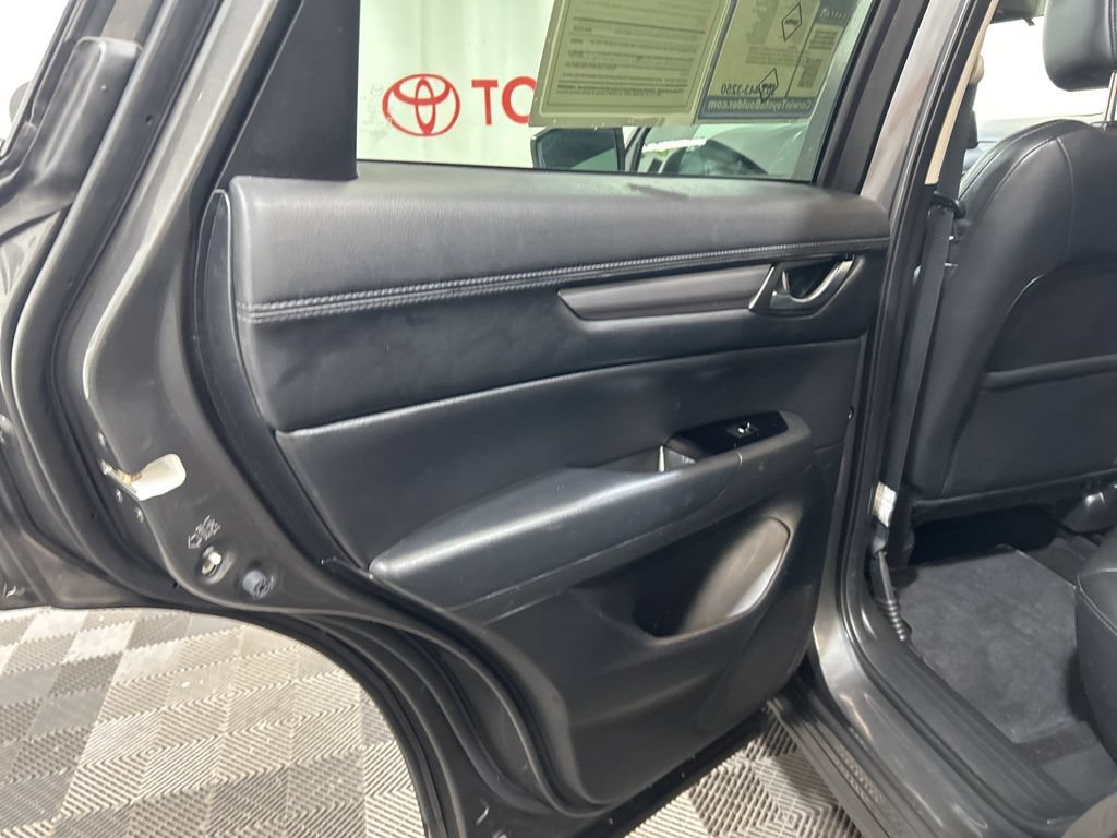 Used 2019 MAZDA CX-5 Touring FWD image 16