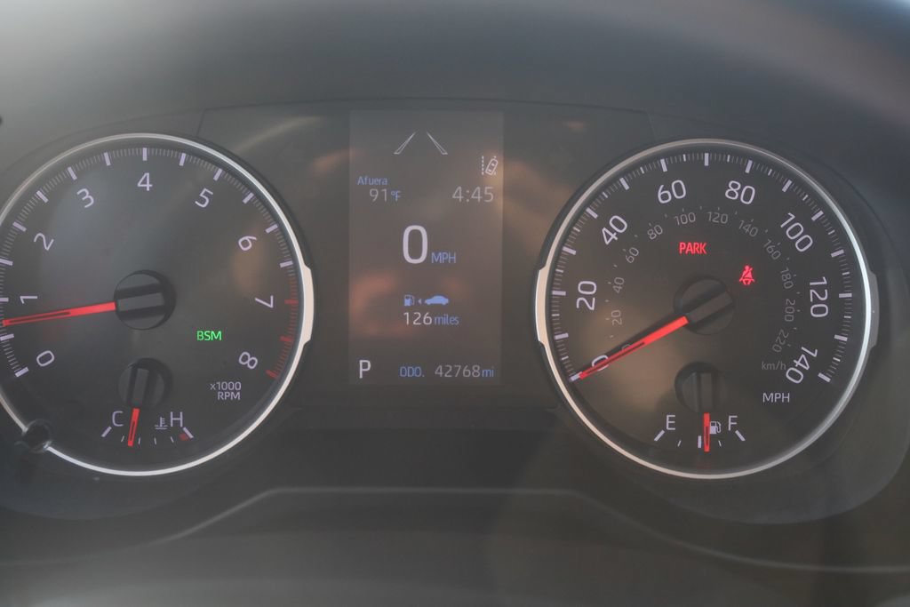 Used 2022 Toyota RAV4 XLE w/ Convenience Package AWD/4WD image 30
