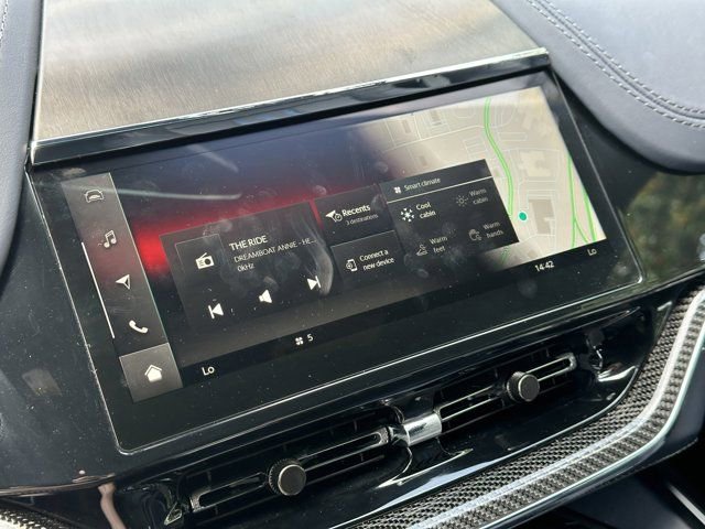 New 2025 Aston Martin DBX 707 image 24