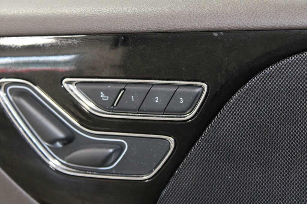 Used 2023 Lincoln Aviator Reserve w/ Equipment Group 201A image 28