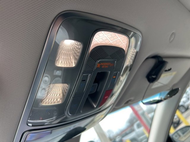 Used 2025 Genesis GV80 2.5T Prestige image 8