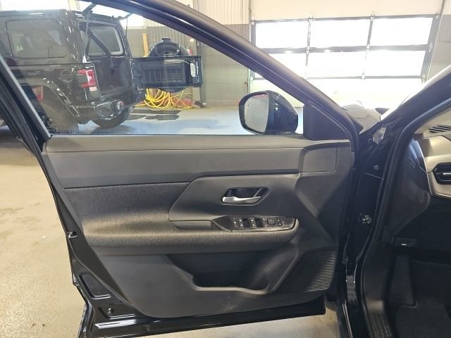 New 2026 Nissan Kicks SV image 10