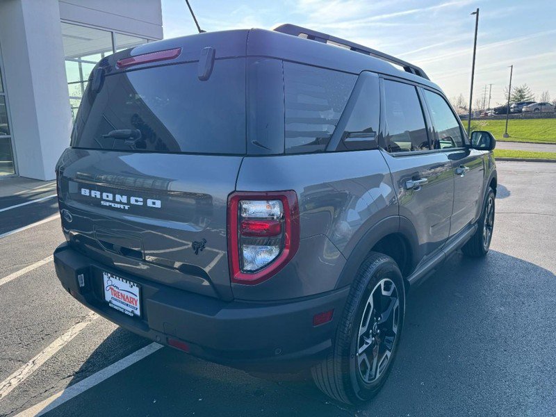 Used 2024 Ford Bronco Sport Outer Banks w/ Tech Package AWD/4WD image 3