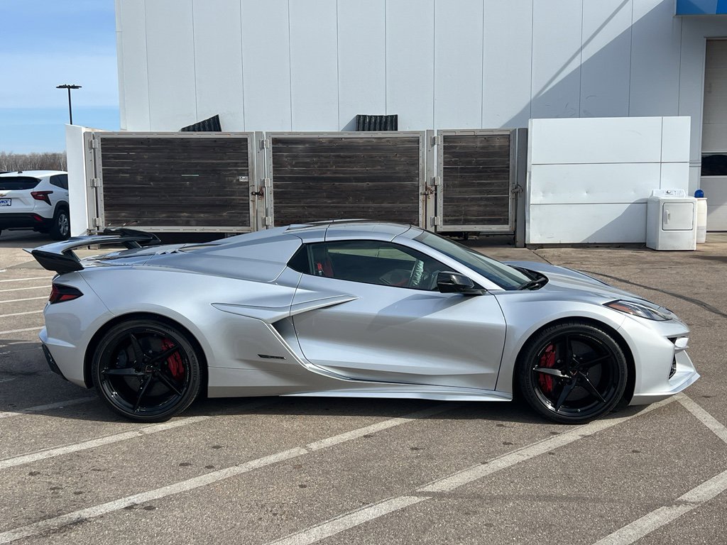 Used 2026 Chevrolet Corvette E-Ray w/ Battery Protection Package image 7