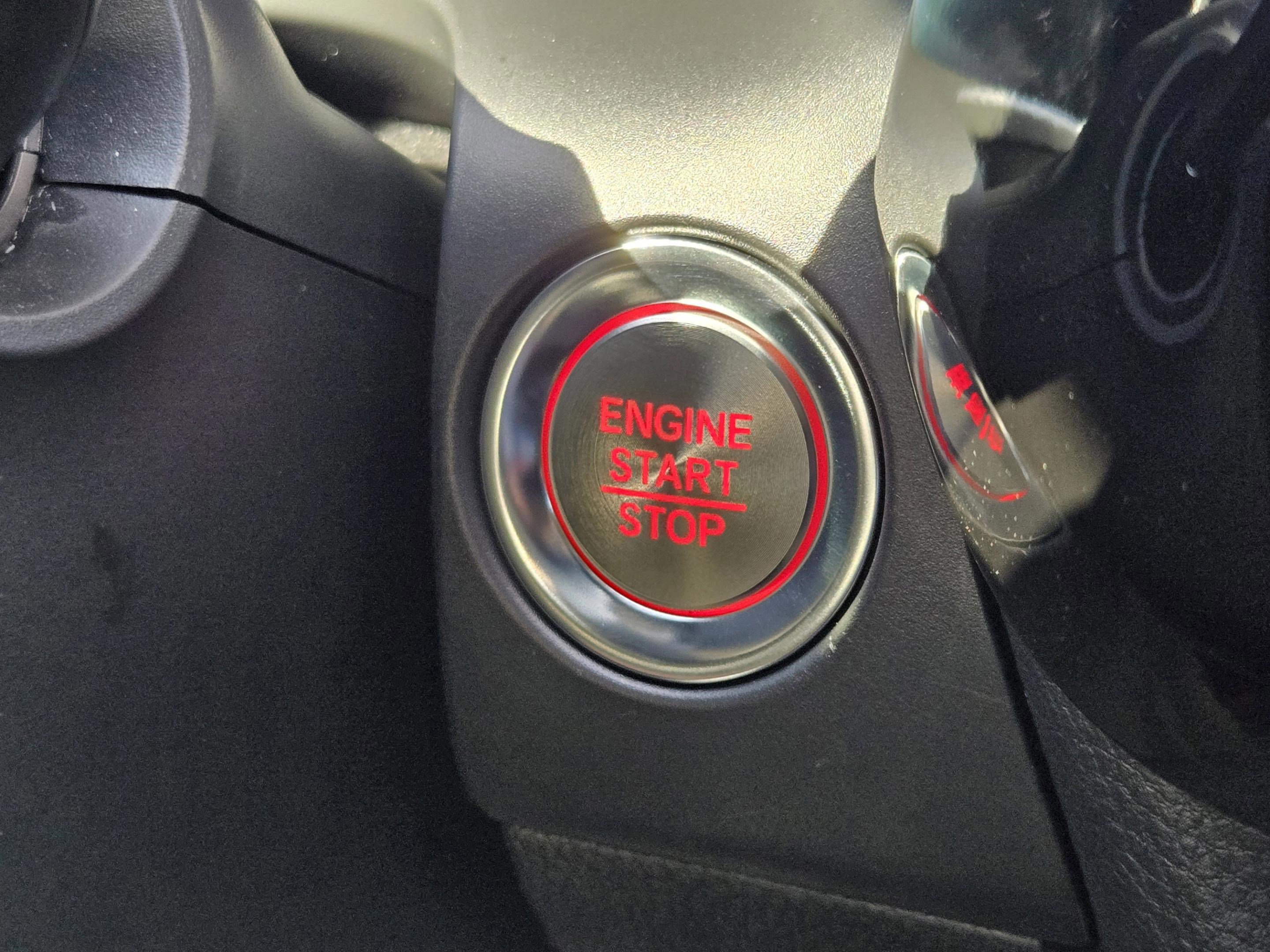 Certified 2025 Acura ADX Base image 18