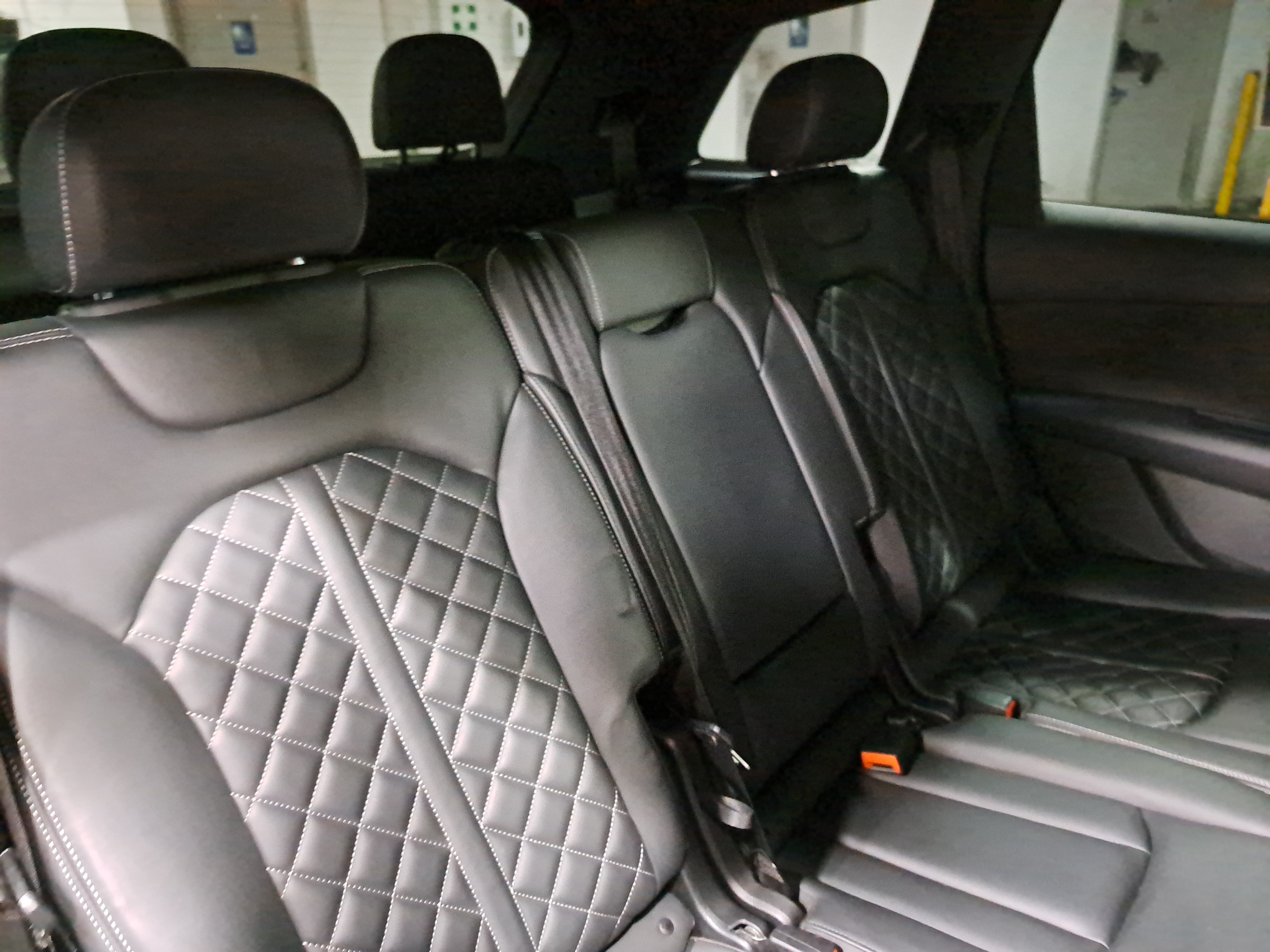 Used 2021 Audi SQ7 Premium Plus w/ Driver Assistance Package AWD/4WD image 12