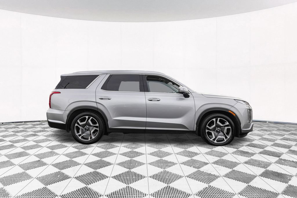 Used 2023 Hyundai Palisade Limited AWD/4WD image 11