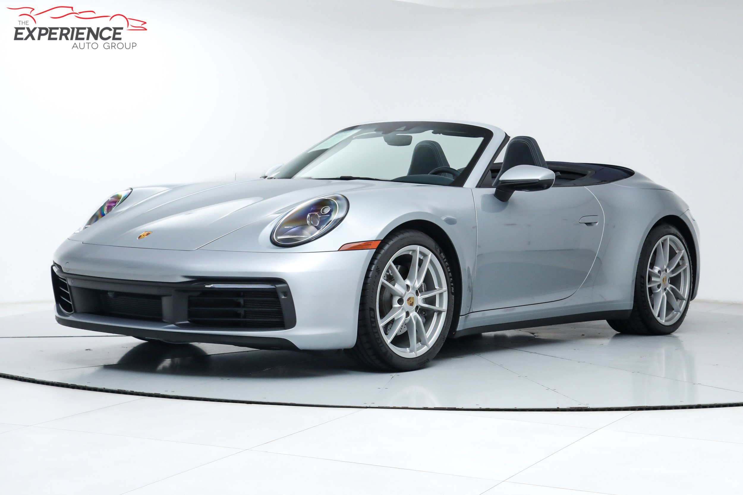 Used 2022 Porsche 911 Carrera RWD image 1
