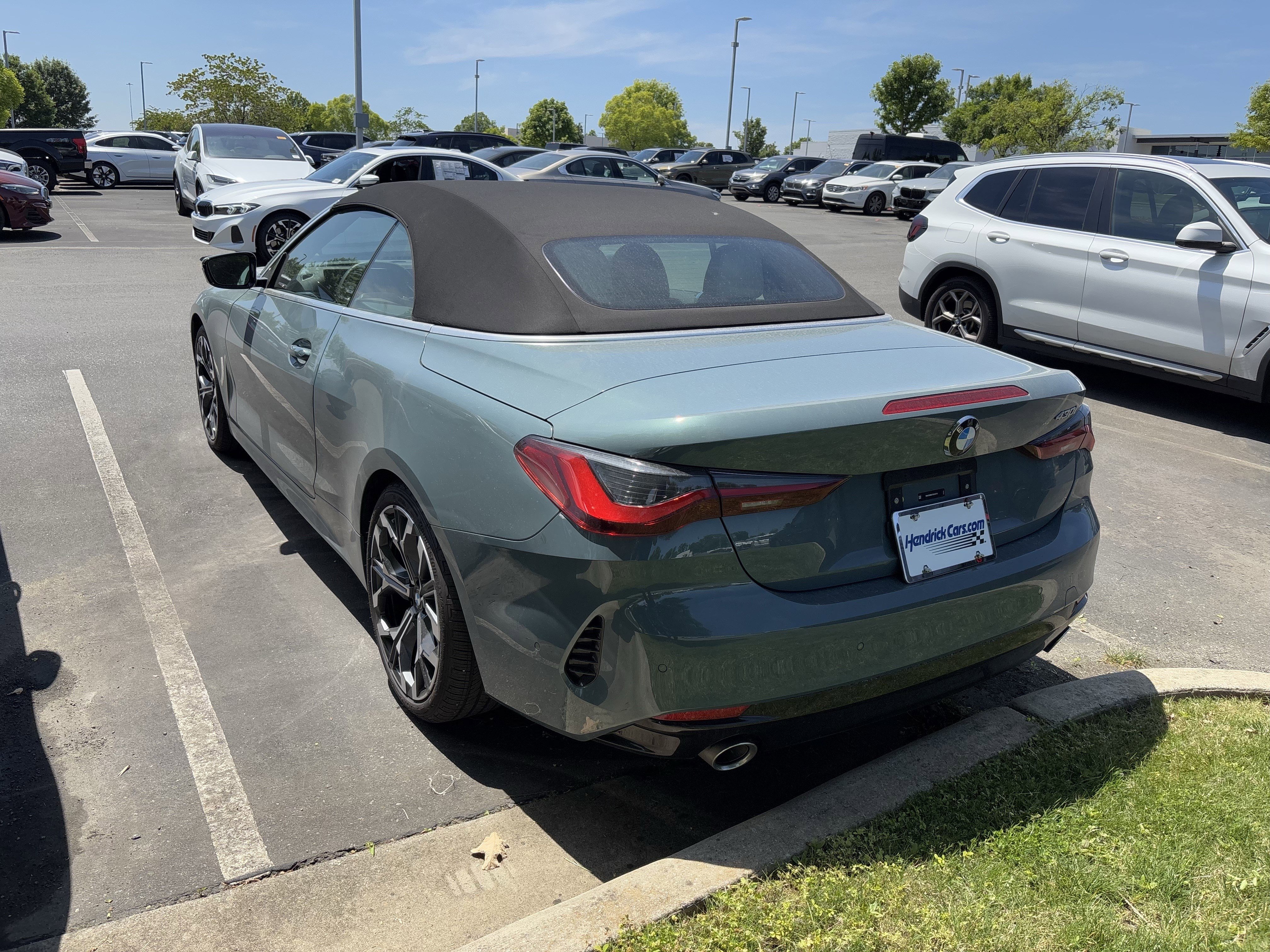 Certified 2026 BMW 430i Convertible w/ Premium Package RWD image 17