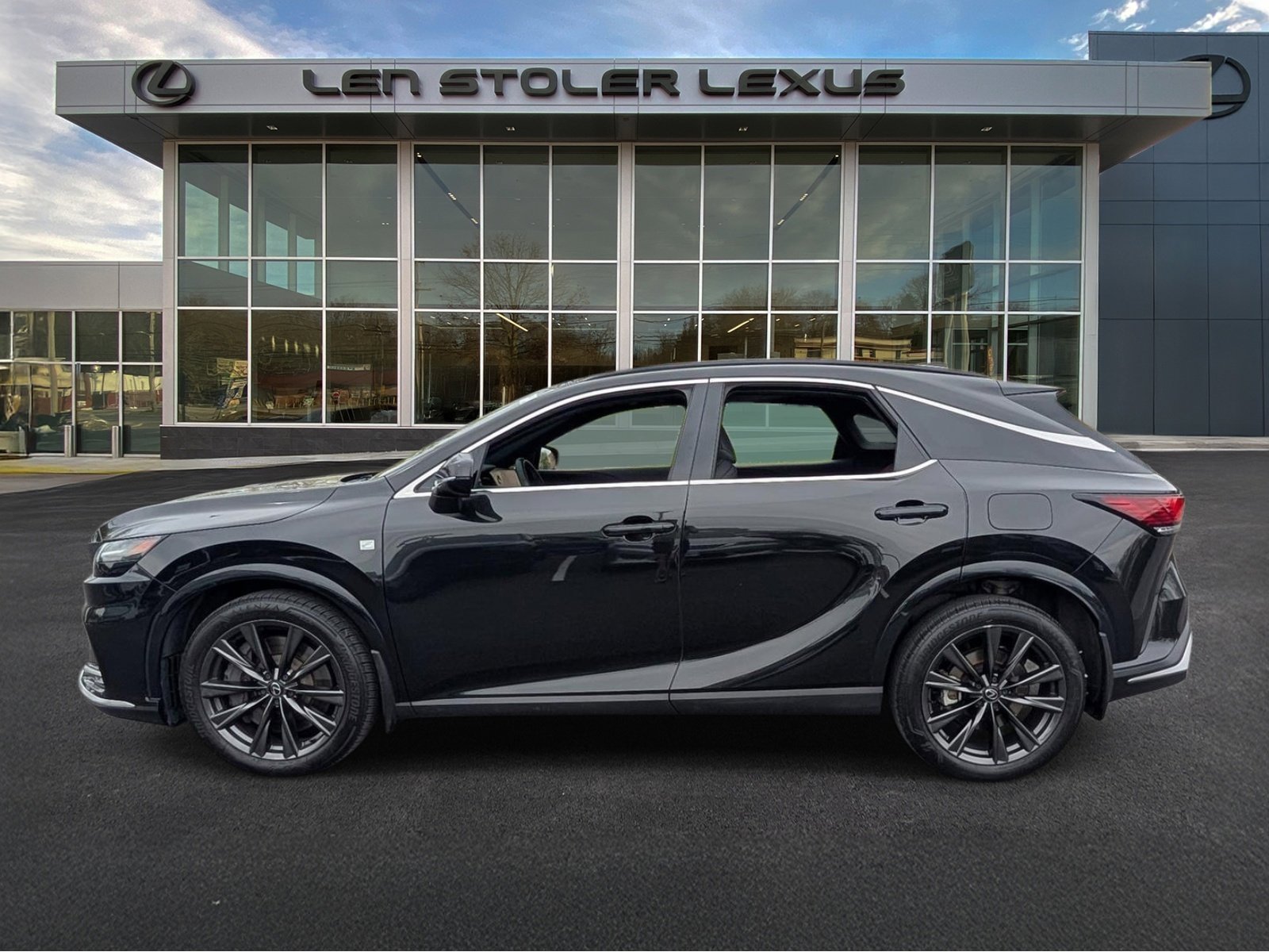 Used 2023 Lexus RX 350 F Sport w/ Accessory Package AWD/4WD image 6
