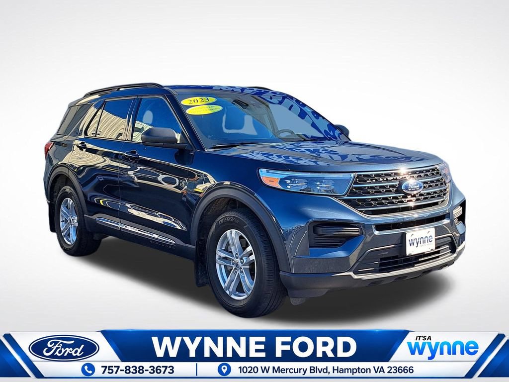 Used 2023 Ford Explorer XLT AWD/4WD image 1