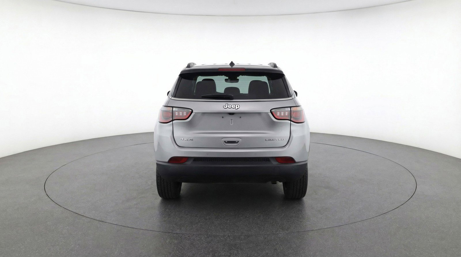 Used 2025 Jeep Compass Limited image 7