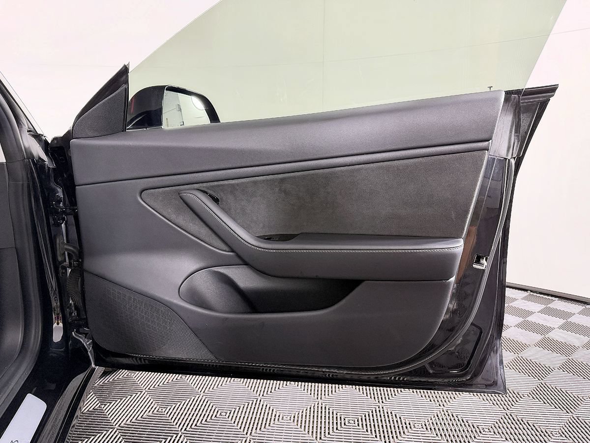 Used 2018 Tesla Model 3 Long Range AWD/4WD image 42