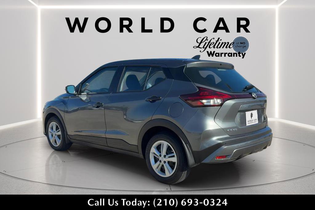 Used 2025 Nissan Kicks Play S FWD image 5