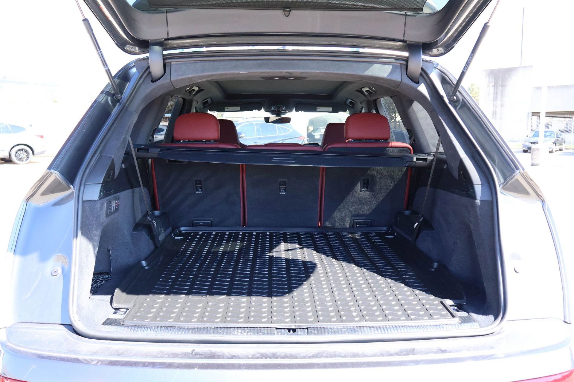 Used 2024 Audi SQ7 Prestige image 19