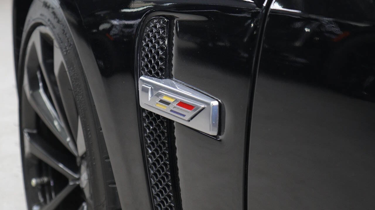 Used 2019 Cadillac CTS V w/ Luxury Package image 11