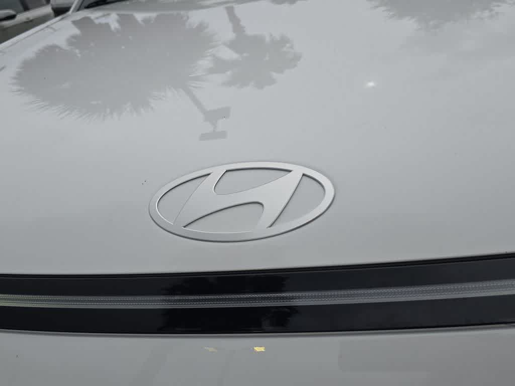 New 2027 Hyundai Kona SE FWD image 12