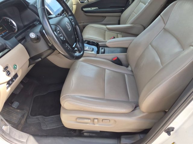 Used 2016 Honda Pilot Touring image 12