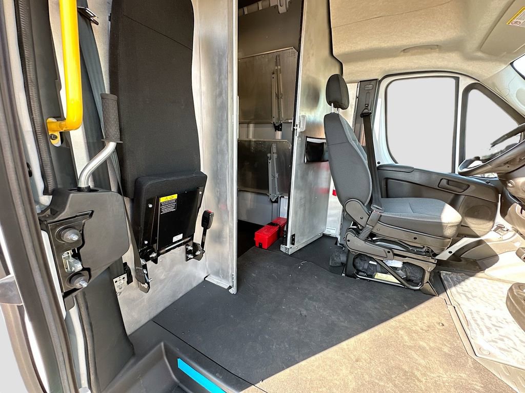 Used 2024 RAM ProMaster 3500 w/ Delivery Van Package image 30