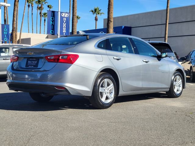 Used 2024 Chevrolet Malibu LT image 2