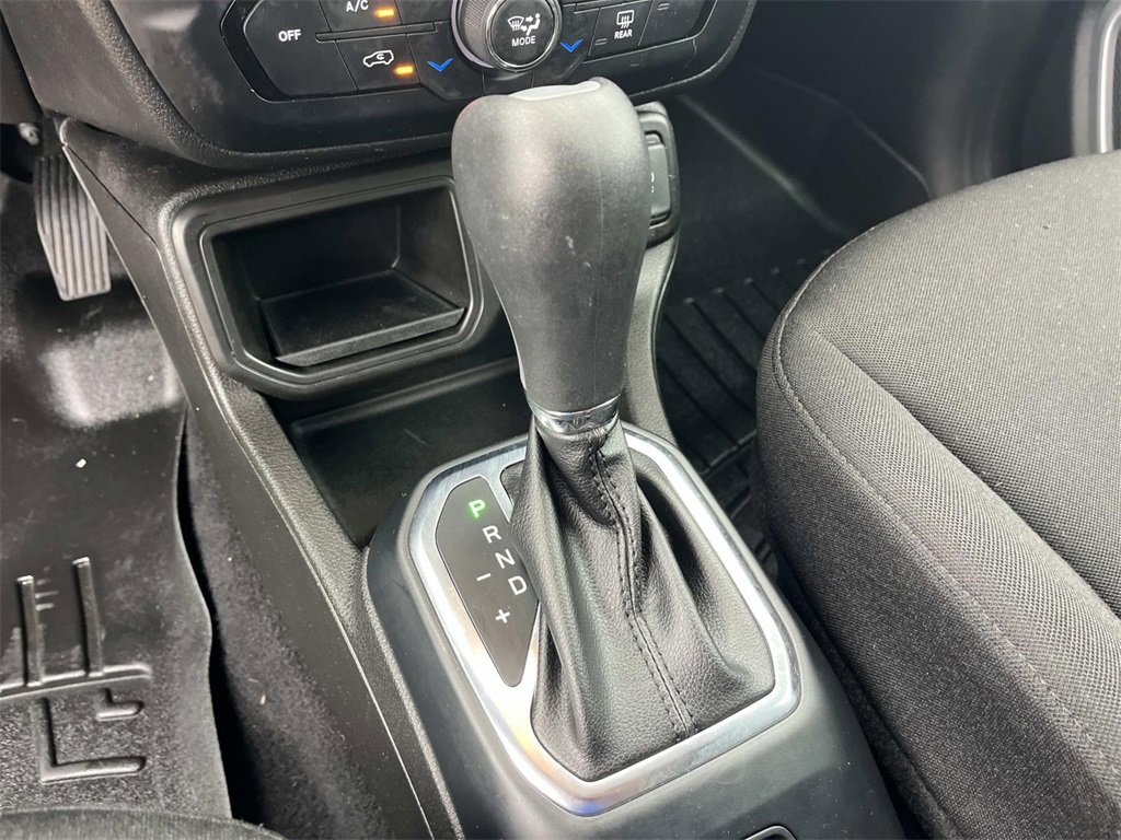 Used 2021 Jeep Renegade Latitude image 25