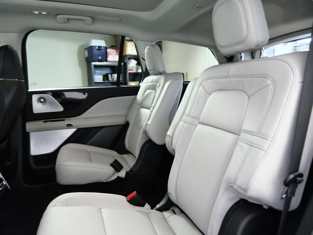 New 2026 Lincoln Aviator Reserve AWD/4WD image 15