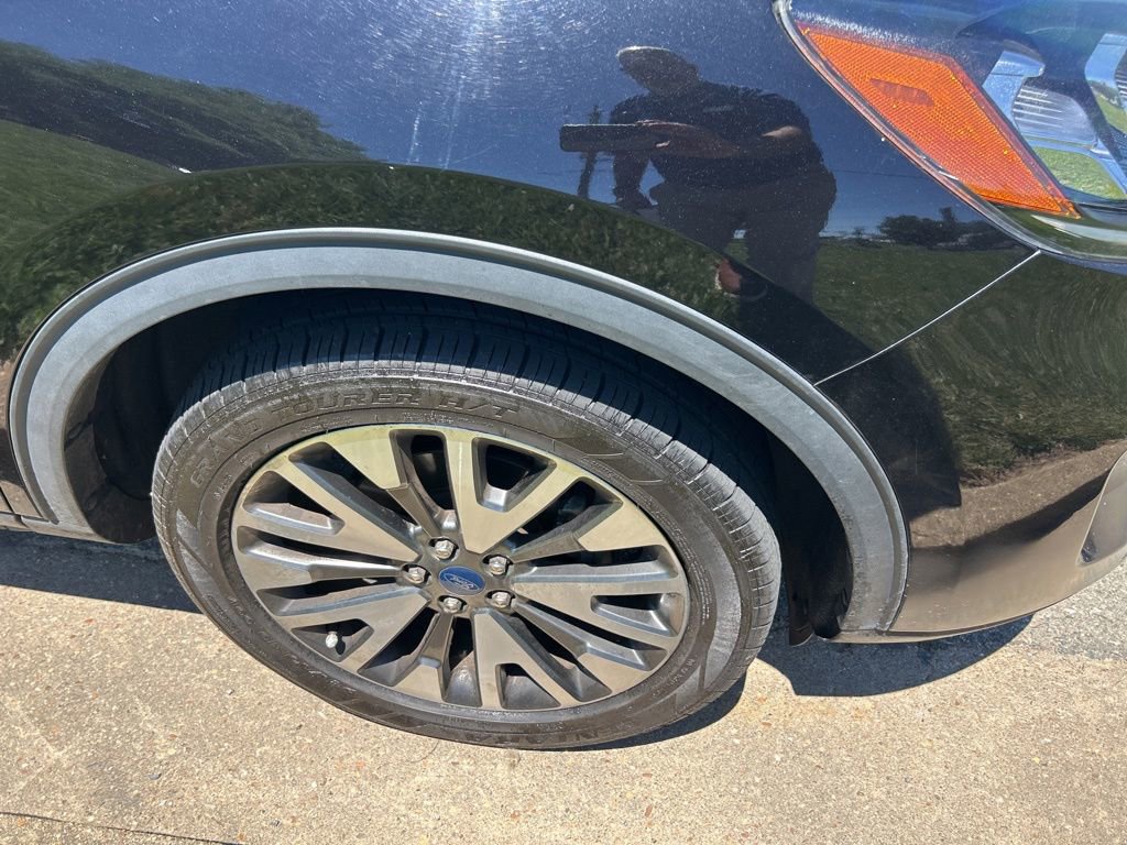 Used 2022 Ford Escape Titanium AWD/4WD image 14