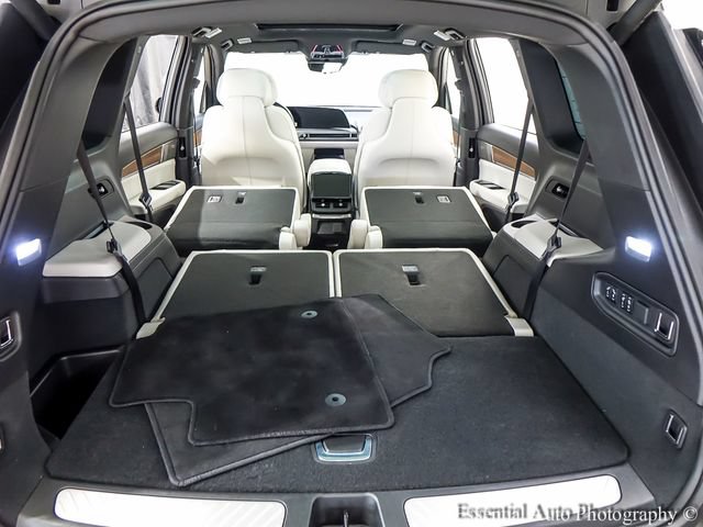 Certified 2026 Cadillac Vistiq Luxury AWD/4WD image 27